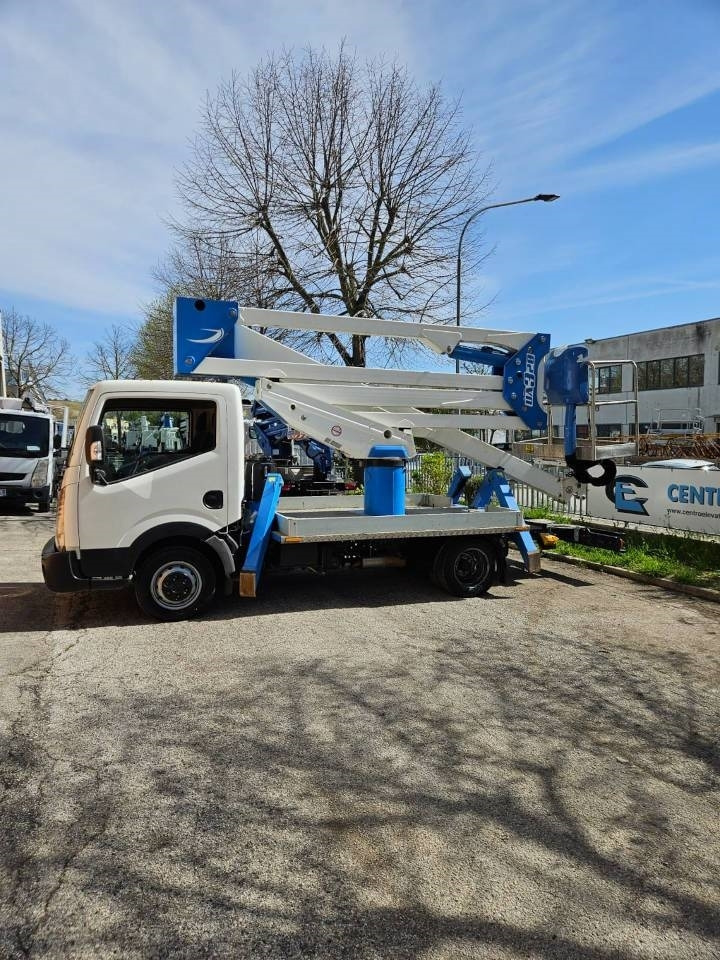 Грузовик с подъемником Socage DA 320: фото 1