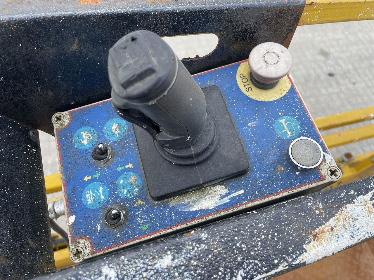 GMG 4046-ED - Ножничный подъемник: фото 3 GMG 4046-ED - Ножничный подъемник: фото 3