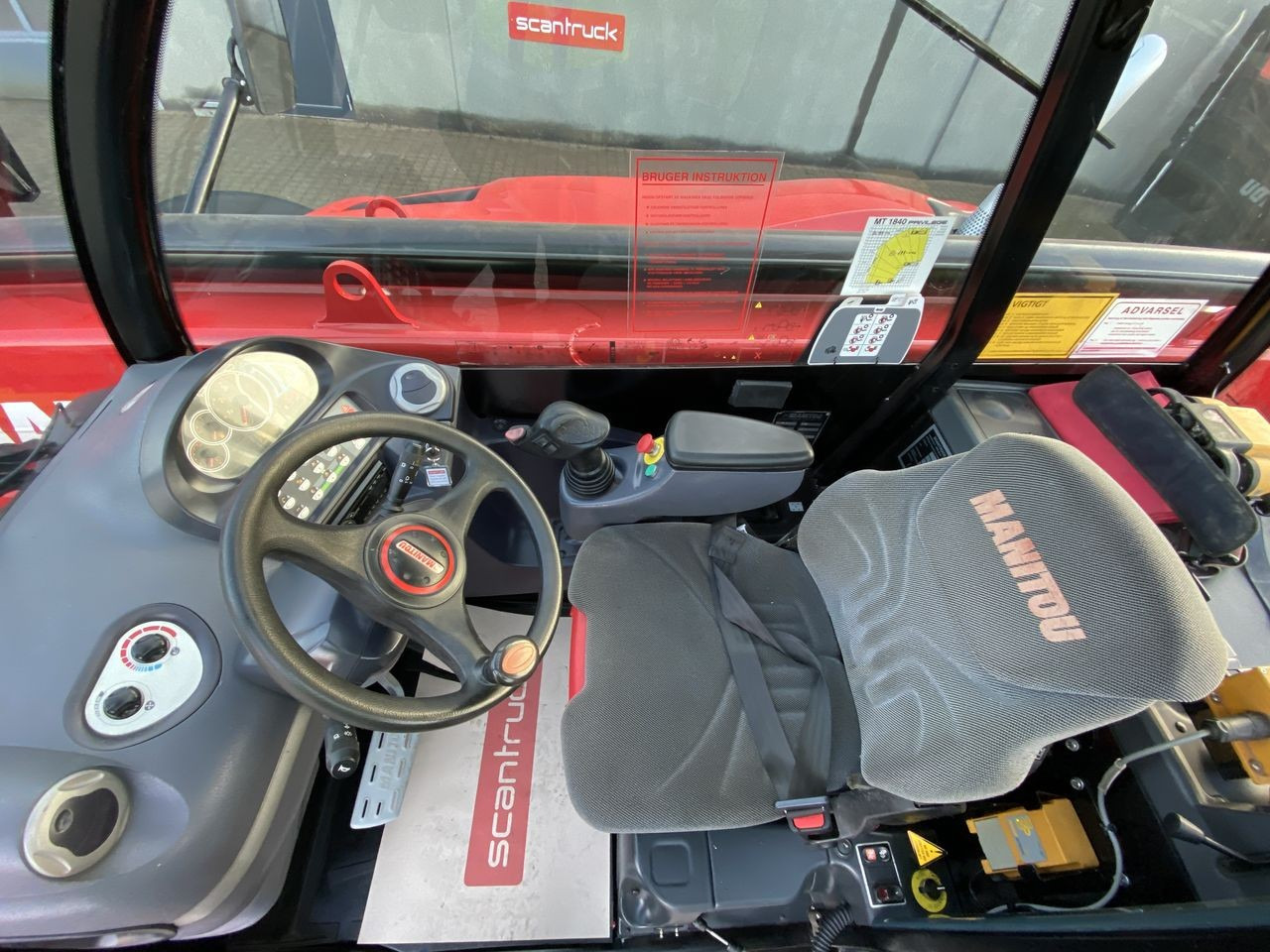 Manitou MT1840A ST3B - Телескопический погрузчик: фото 3 Manitou MT1840A ST3B - Телескопический погрузчик: фото 3