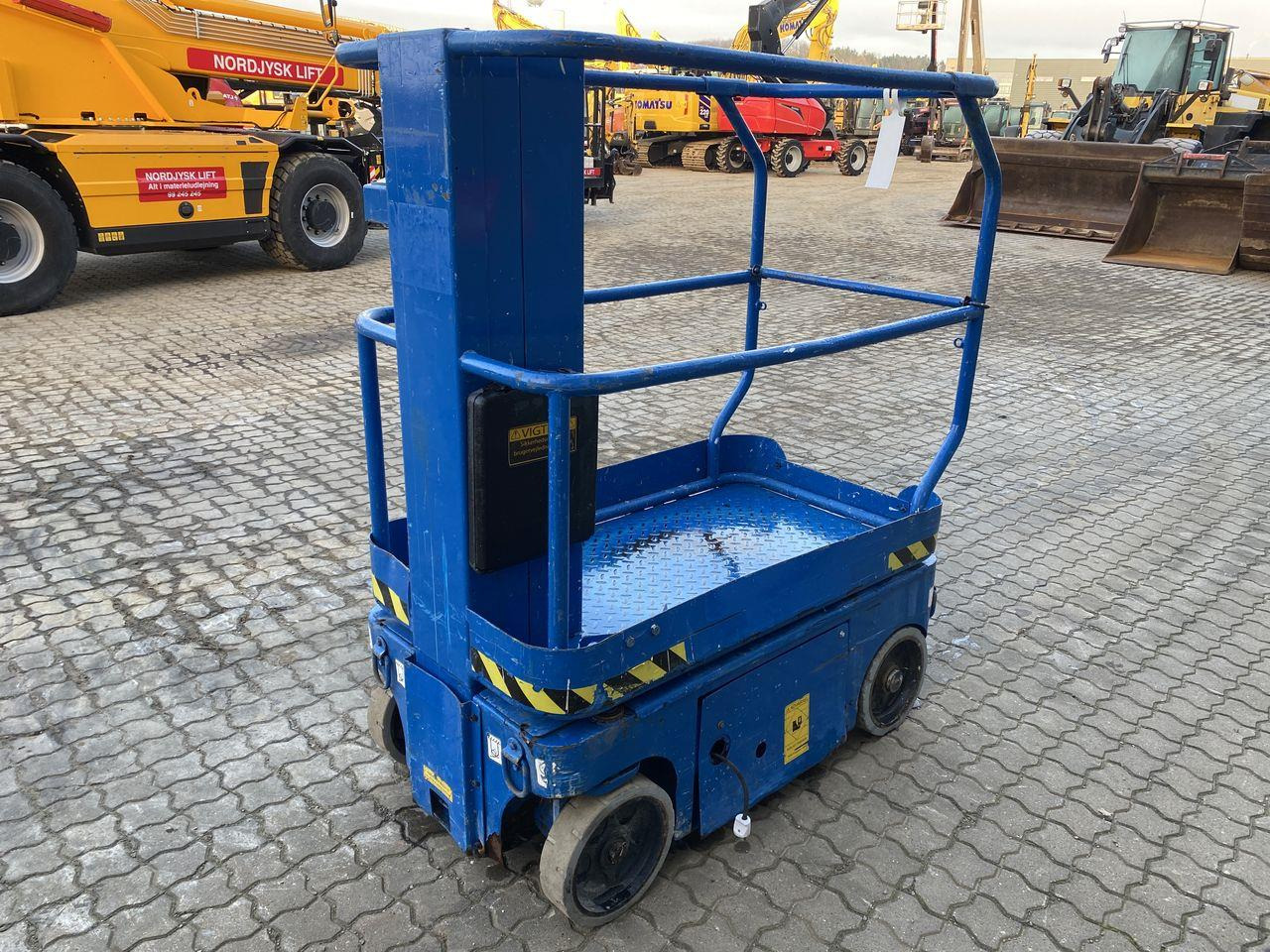 Snorkel TM12 - Вертикальный мачтовый подъемник: фото 4 Snorkel TM12 - Вертикальный мачтовый подъемник: фото 4