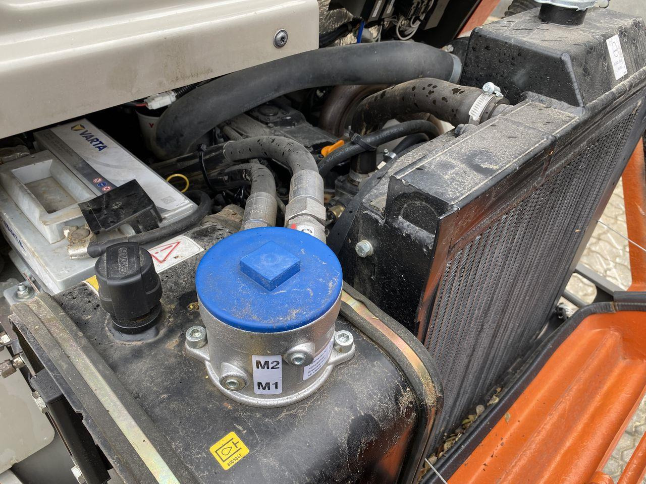 Компактный фронтальный погрузчик Weycor AR320 Cab: фото 8 Компактный фронтальный погрузчик Weycor AR320 Cab: фото 8