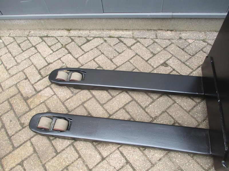 BT LWE 160 - Тележка: фото 4 BT LWE 160 - Тележка: фото 4