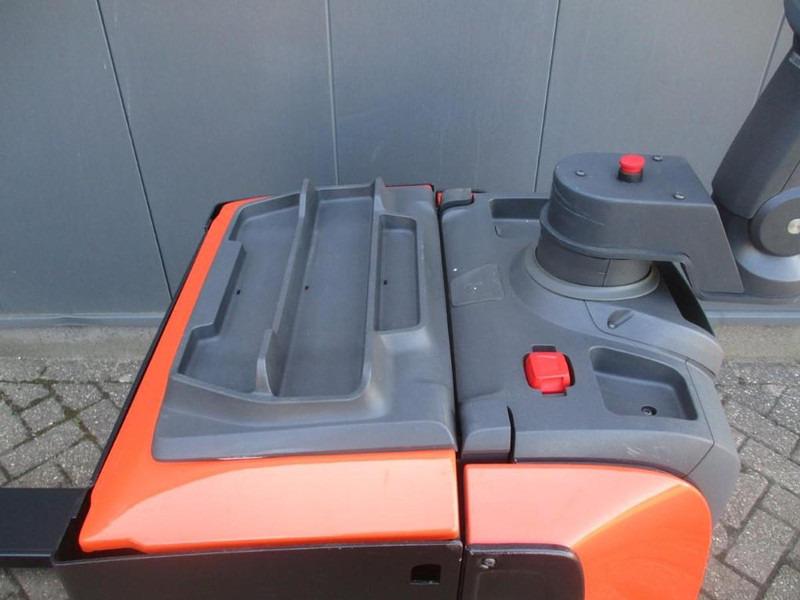 Toyota LPE 250 - Тележка: фото 5 Toyota LPE 250 - Тележка: фото 5