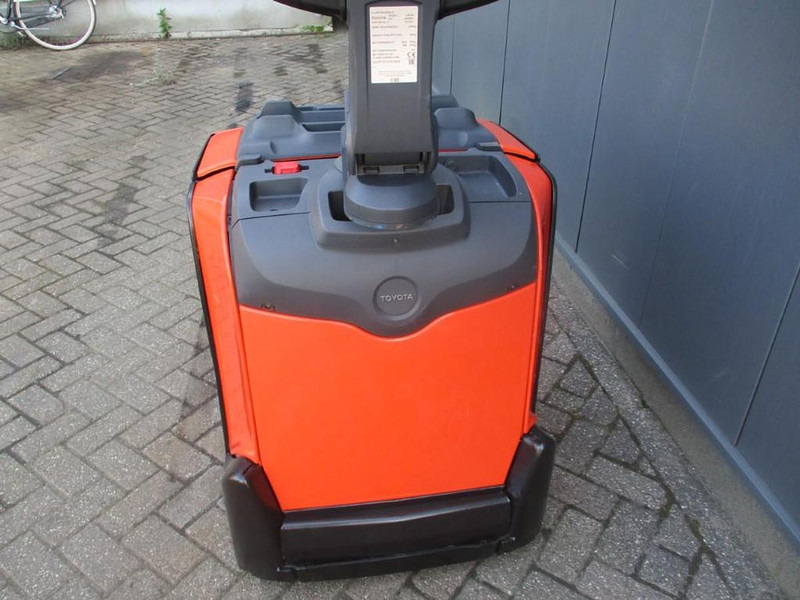 Toyota LPE 250 - Тележка: фото 3 Toyota LPE 250 - Тележка: фото 3