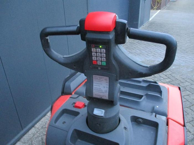 Toyota LPE 250 - Тележка: фото 5 Toyota LPE 250 - Тележка: фото 5