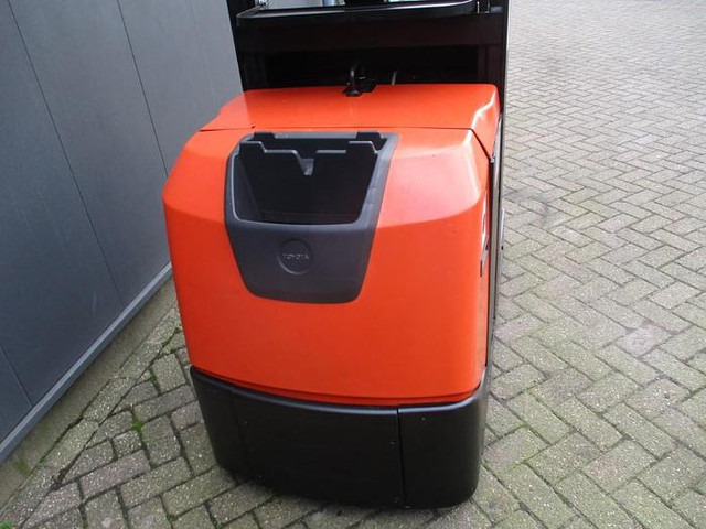 Toyota OSE 100W - Сборщик заказов: фото 4 Toyota OSE 100W - Сборщик заказов: фото 4