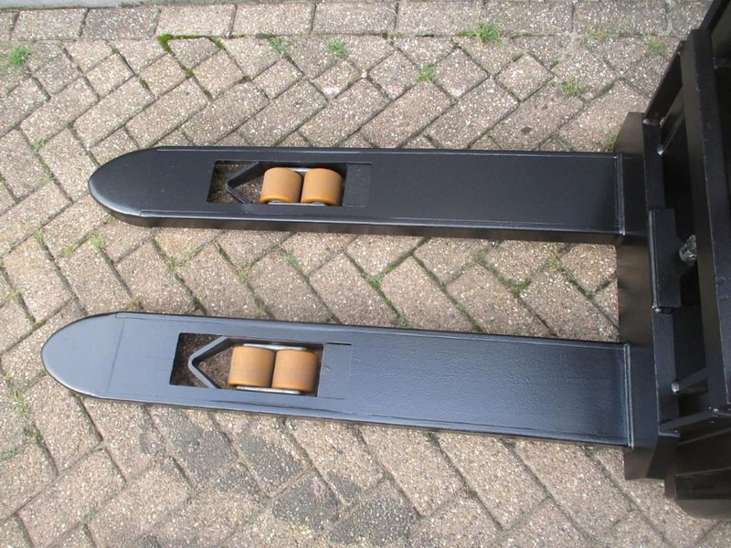 Toyota SWE 100 - Штабелер: фото 4 Toyota SWE 100 - Штабелер: фото 4