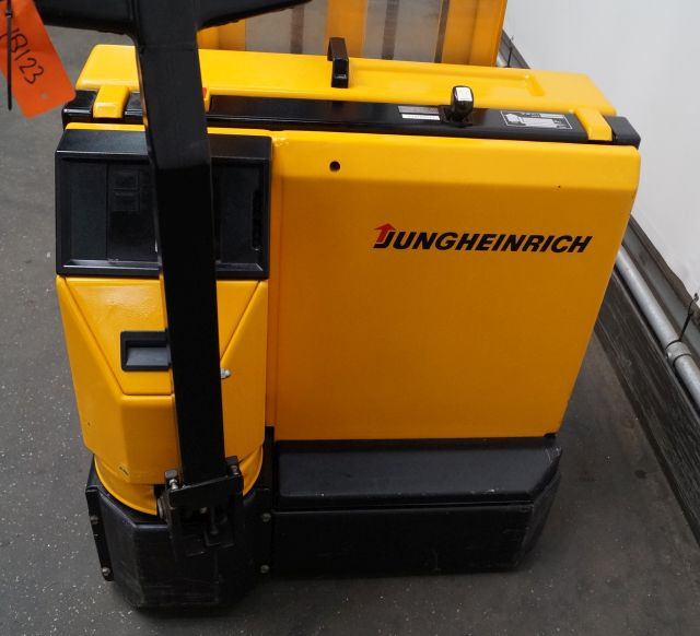 Jungheinrich EJC12 - Штабелер: фото 3 Jungheinrich EJC12 - Штабелер: фото 3