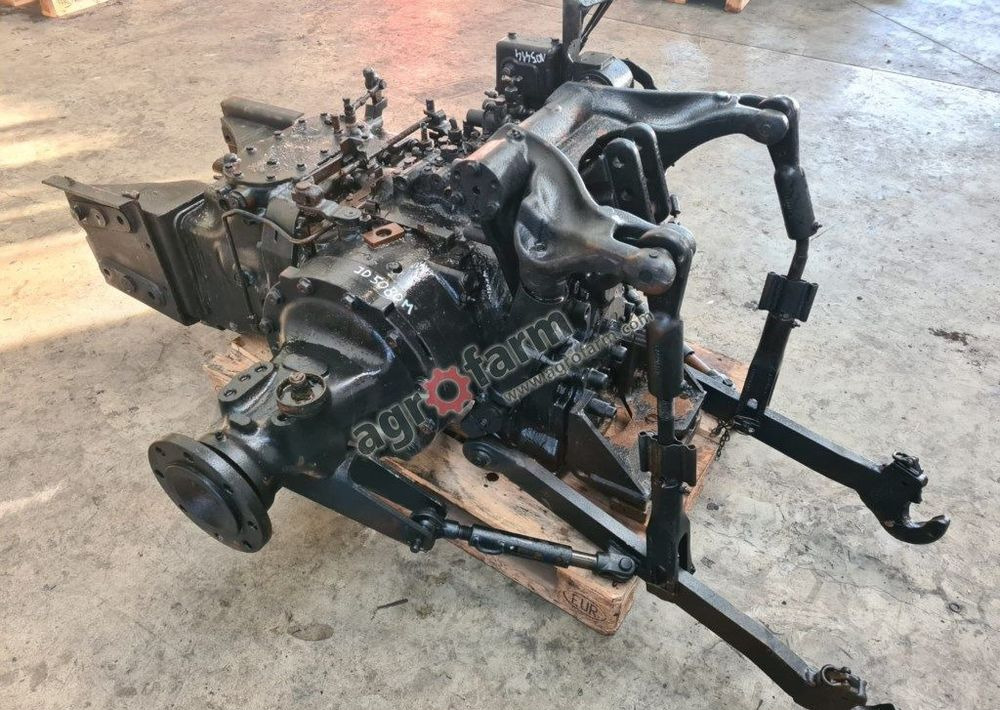 Skrzynia biegów, most tylny John Deere 5080M - Коробка передач: фото 2 Skrzynia biegów, most tylny John Deere 5080M - Коробка передач: фото 2