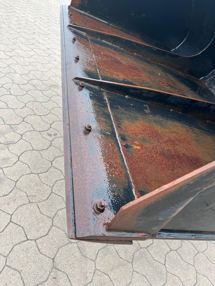 AF Mega Schaufel - Ковш для погрузчика: фото 2 AF Mega Schaufel - Ковш для погрузчика: фото 2