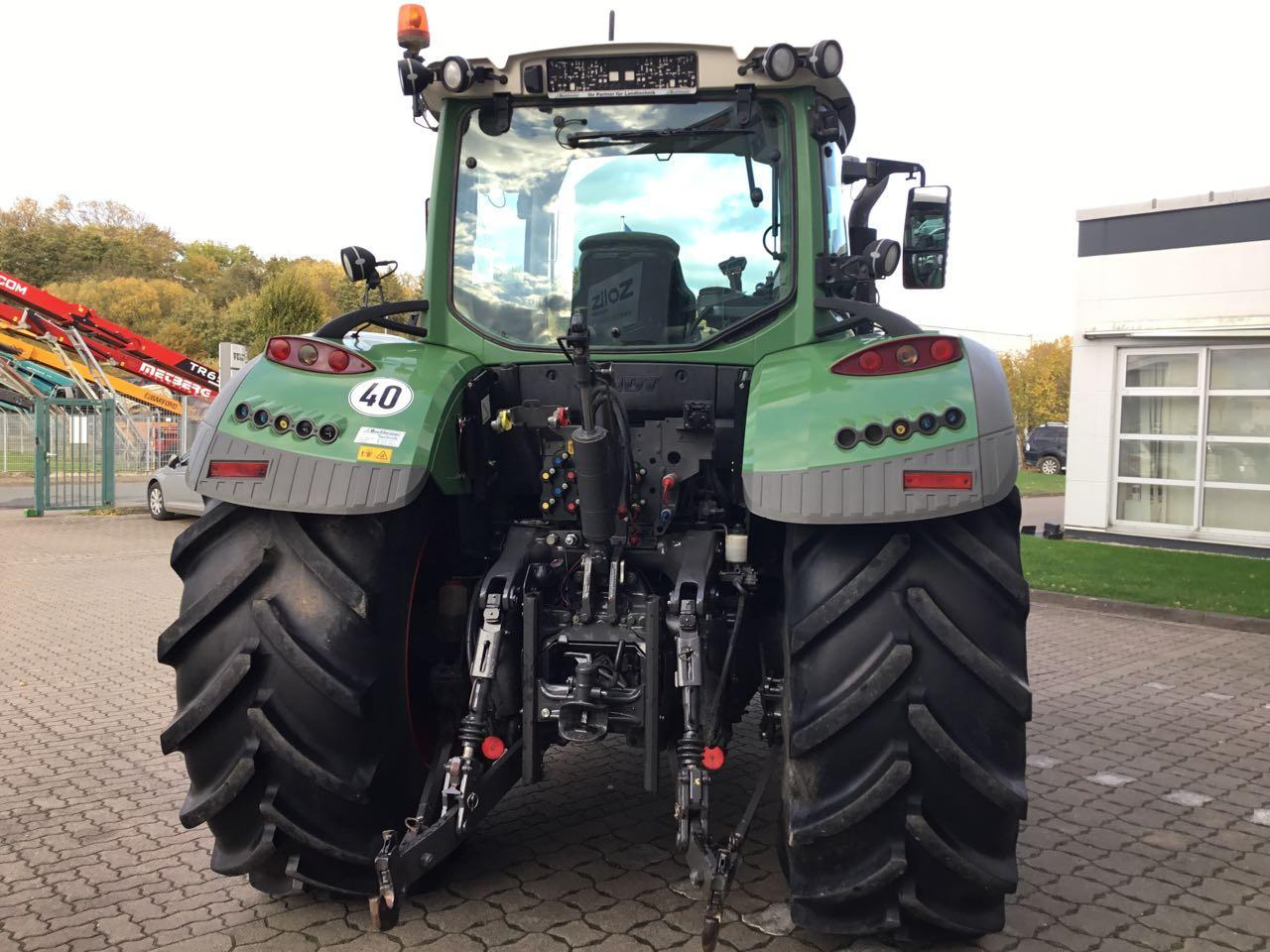 Fendt 718 SCR Vario ProfiPlus - Трактор: фото 4 Fendt 718 SCR Vario ProfiPlus - Трактор: фото 4
