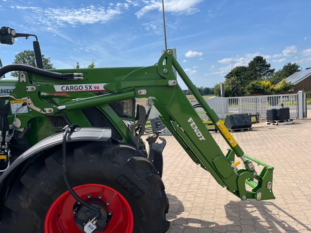 Fendt Cargo 5x90 - Фронтальный погрузчик для трактора: фото 3 Fendt Cargo 5x90 - Фронтальный погрузчик для трактора: фото 3