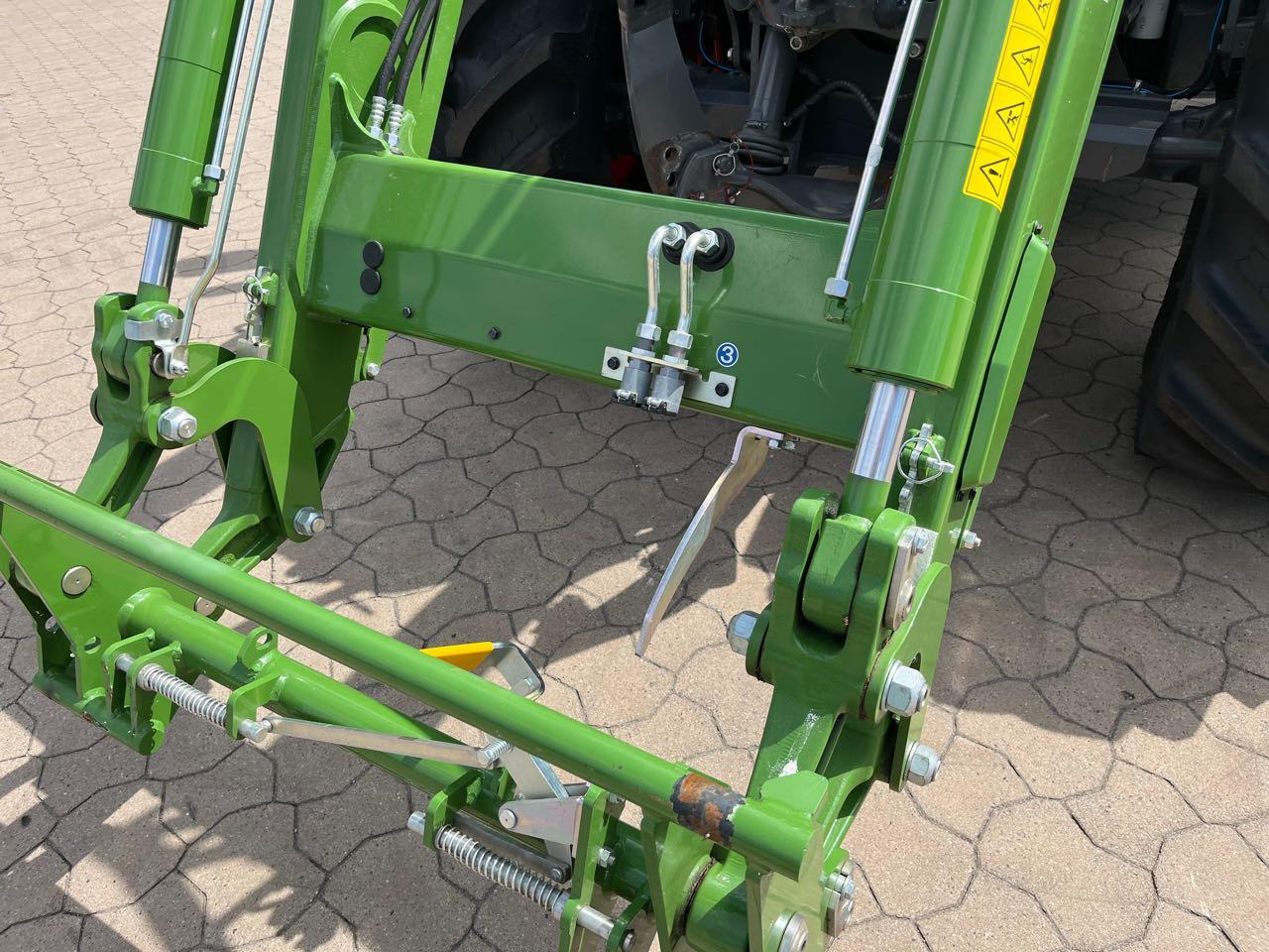 Fendt Cargo 5x90 - Фронтальный погрузчик для трактора: фото 2 Fendt Cargo 5x90 - Фронтальный погрузчик для трактора: фото 2