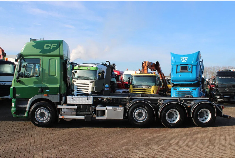 DAF CF 85.460 8X4 + 30 TON VDL hook + euro 5 - Крюковой мультилифт: фото 4 DAF CF 85.460 8X4 + 30 TON VDL hook + euro 5 - Крюковой мультилифт: фото 4