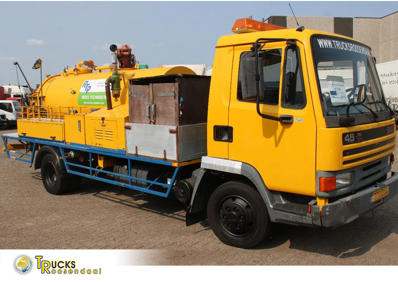 DAF LF 45.130 + RON 4.000LITER - Ассенизатор: фото 1 DAF LF 45.130 + RON 4.000LITER - Ассенизатор: фото 1