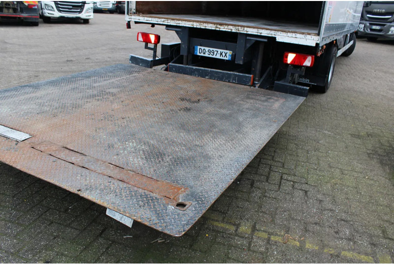 Iveco Eurocargo 160e25 + lift + euro 6 - Грузовик с закрытым кузовом: фото 5 Iveco Eurocargo 160e25 + lift + euro 6 - Грузовик с закрытым кузовом: фото 5