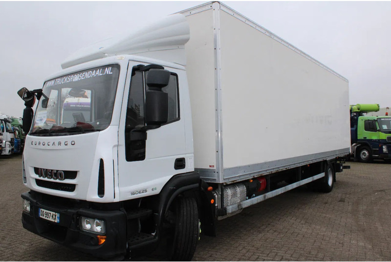 Iveco Eurocargo 160e25 + lift + euro 6 - Грузовик с закрытым кузовом: фото 2 Iveco Eurocargo 160e25 + lift + euro 6 - Грузовик с закрытым кузовом: фото 2