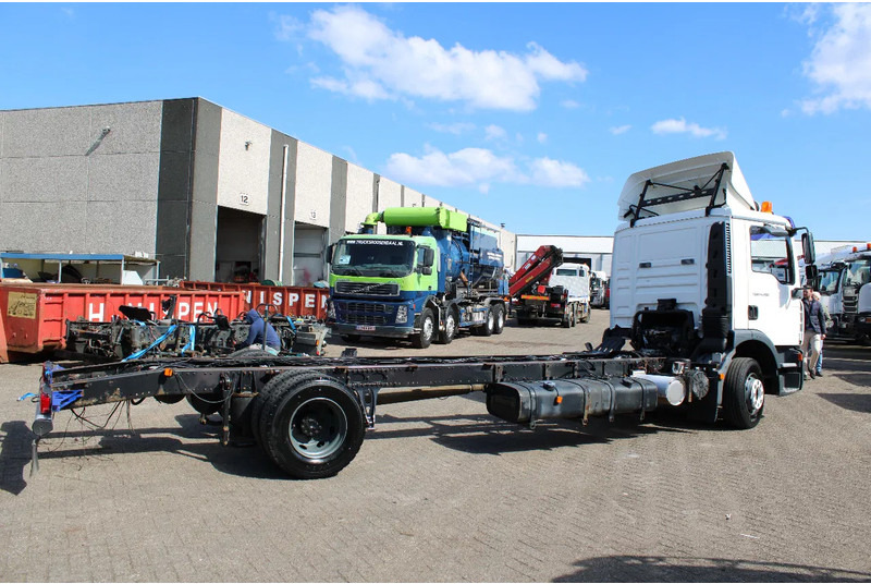 MAN TGM 12.280 + NICE TRUCK - Грузовик-шасси: фото 5 MAN TGM 12.280 + NICE TRUCK - Грузовик-шасси: фото 5