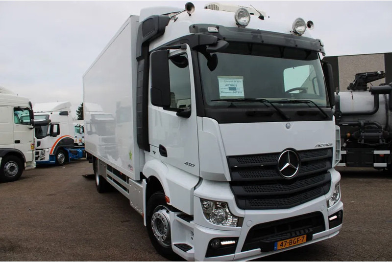Mercedes-Benz Actros 1927 + EURO 6 + LIFT - Грузовик с закрытым кузовом: фото 3 Mercedes-Benz Actros 1927 + EURO 6 + LIFT - Грузовик с закрытым кузовом: фото 3