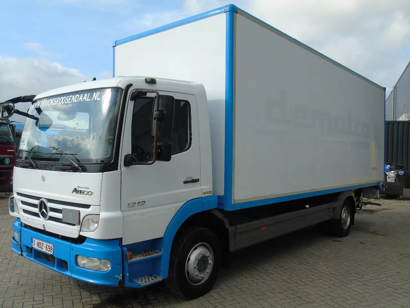 Mercedes-Benz Atego 1218 + euro 5 + lift - Грузовик с закрытым кузовом: фото 2 Mercedes-Benz Atego 1218 + euro 5 + lift - Грузовик с закрытым кузовом: фото 2
