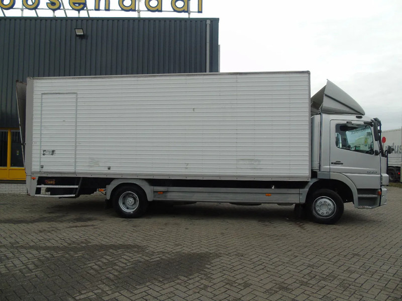Mercedes-Benz Atego 1223 + LIFT - Грузовик с закрытым кузовом: фото 2 Mercedes-Benz Atego 1223 + LIFT - Грузовик с закрытым кузовом: фото 2