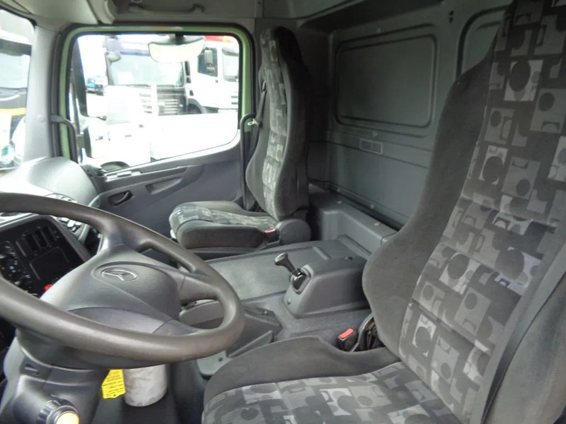 Mercedes-Benz Atego 822 Atego 822 + Euro 5 + Dhollandia lift - Грузовик с закрытым кузовом: фото 4 Mercedes-Benz Atego 822 Atego 822 + Euro 5 + Dhollandia lift - Грузовик с закрытым кузовом: фото 4