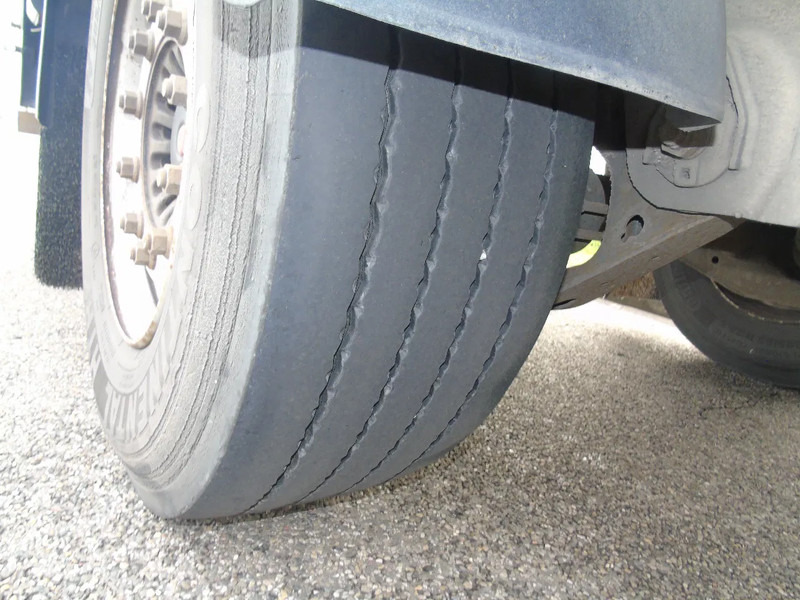 Полуприцеп-фургон Van Hool 2x saf + lift: фото 10