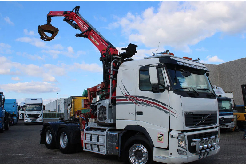 Volvo FH 16.540 + 6x4 EURO 5 + palfinger epsilon 30t/m + MANUAL - Автоманипулятор: фото 3 Volvo FH 16.540 + 6x4 EURO 5 + palfinger epsilon 30t/m + MANUAL - Автоманипулятор: фото 3