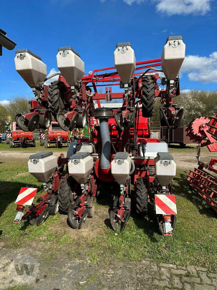 Becker Aeromat Maxi-Line 8-rhg. - Сеялка точного высева: фото 5 Becker Aeromat Maxi-Line 8-rhg. - Сеялка точного высева: фото 5