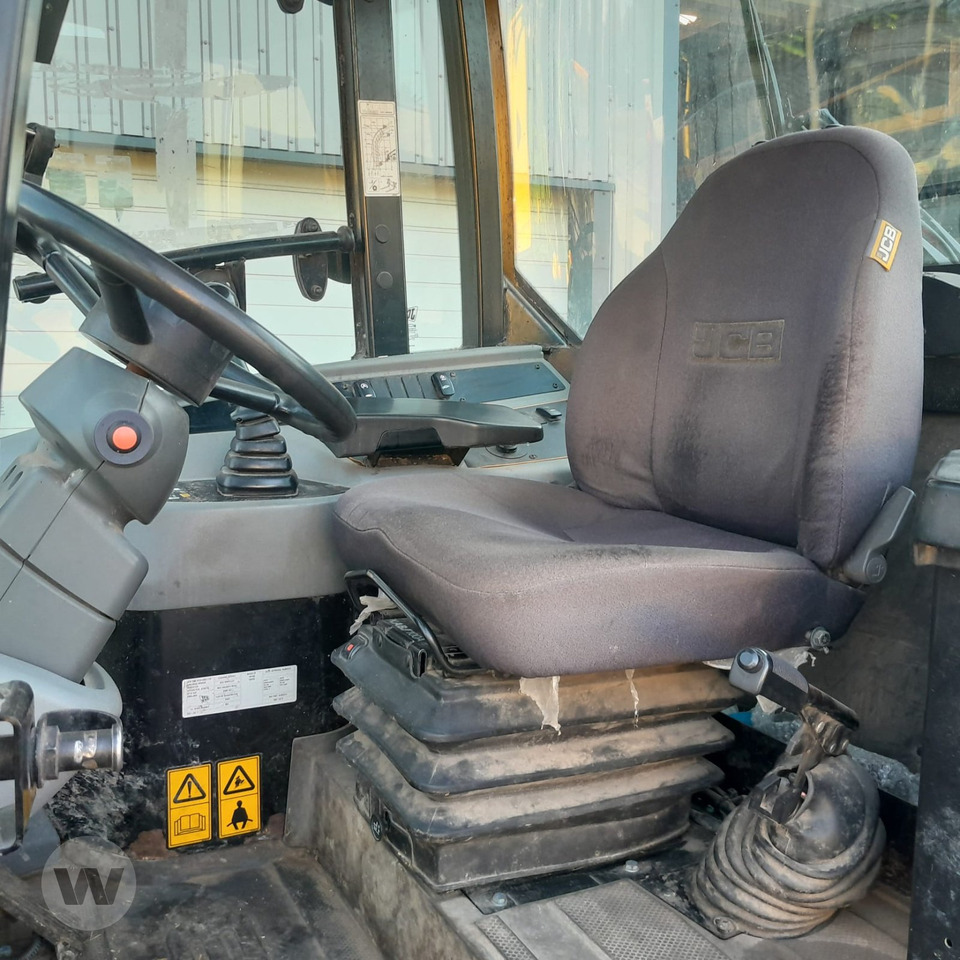 JCB TM 220 - Колёсный погрузчик: фото 2 JCB TM 220 - Колёсный погрузчик: фото 2