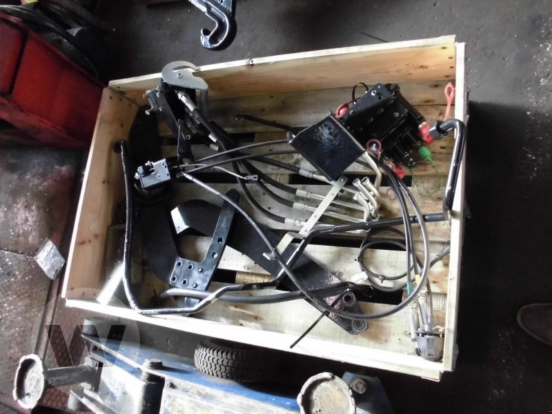 Stoll Anbaukonsole - Фронтальный погрузчик для трактора: фото 3 Stoll Anbaukonsole - Фронтальный погрузчик для трактора: фото 3