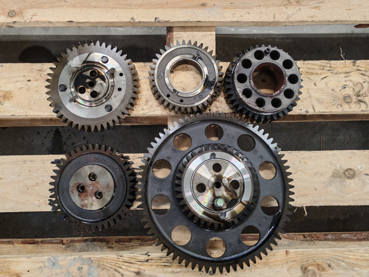 MAN TGS TGX EURO 6 / D2676LF / TIMMING WHEELS SET - Двигатель и запчасти: фото 2 MAN TGS TGX EURO 6 / D2676LF / TIMMING WHEELS SET - Двигатель и запчасти: фото 2