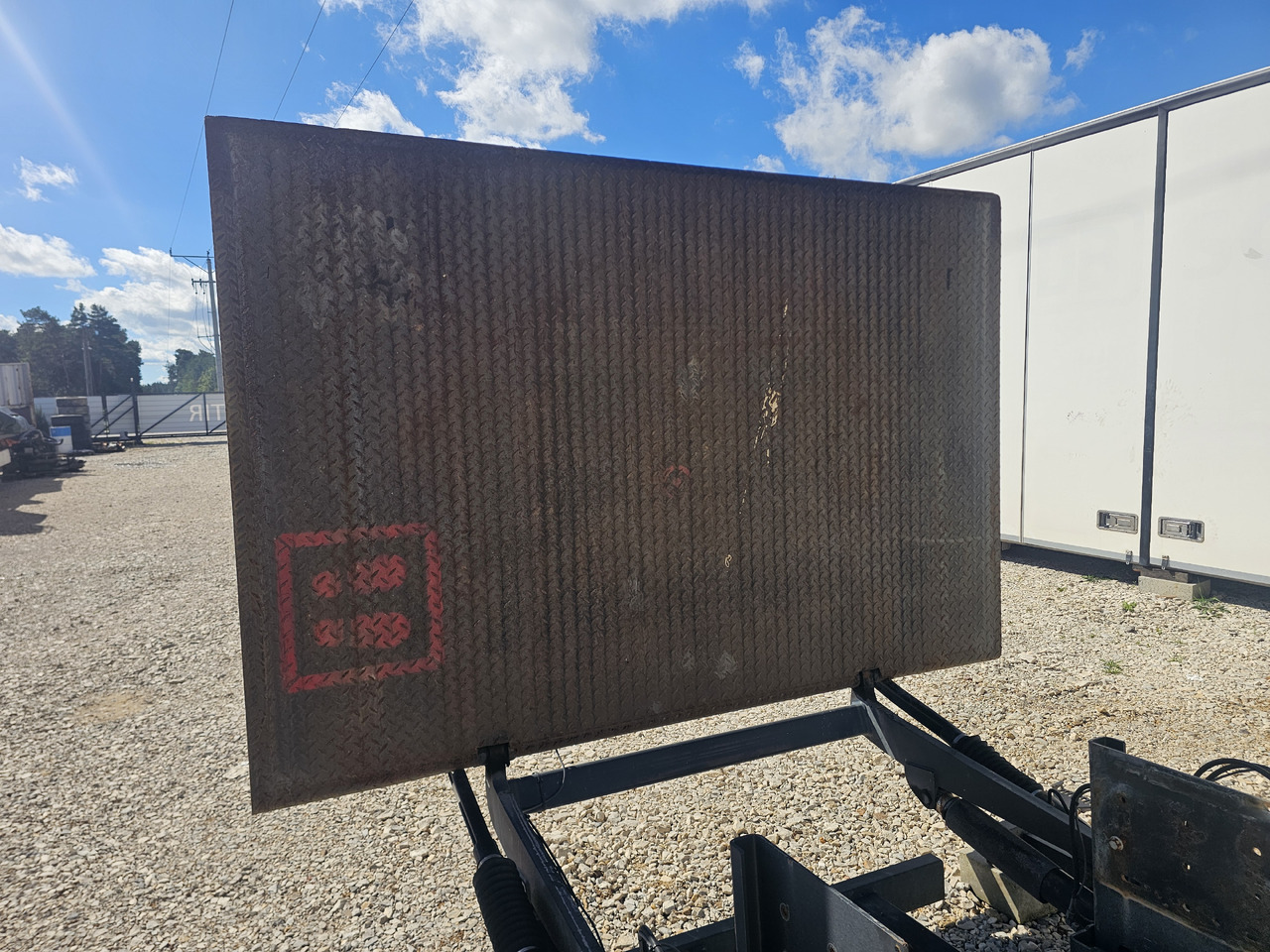 PALFINGER MBB C 2000 L / 2020 / 2000KG - Гидроборт: фото 5 PALFINGER MBB C 2000 L / 2020 / 2000KG - Гидроборт: фото 5