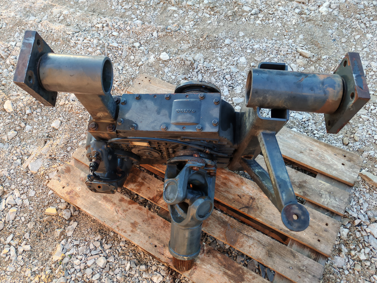 VOLVO FM FM FMX / TRANSFER CASE 4x4 6x6 8x8 / VT2501TB -B / 1,040:1 - Трансмиссия: фото 5 VOLVO FM FM FMX / TRANSFER CASE 4x4 6x6 8x8 / VT2501TB -B / 1,040:1 - Трансмиссия: фото 5