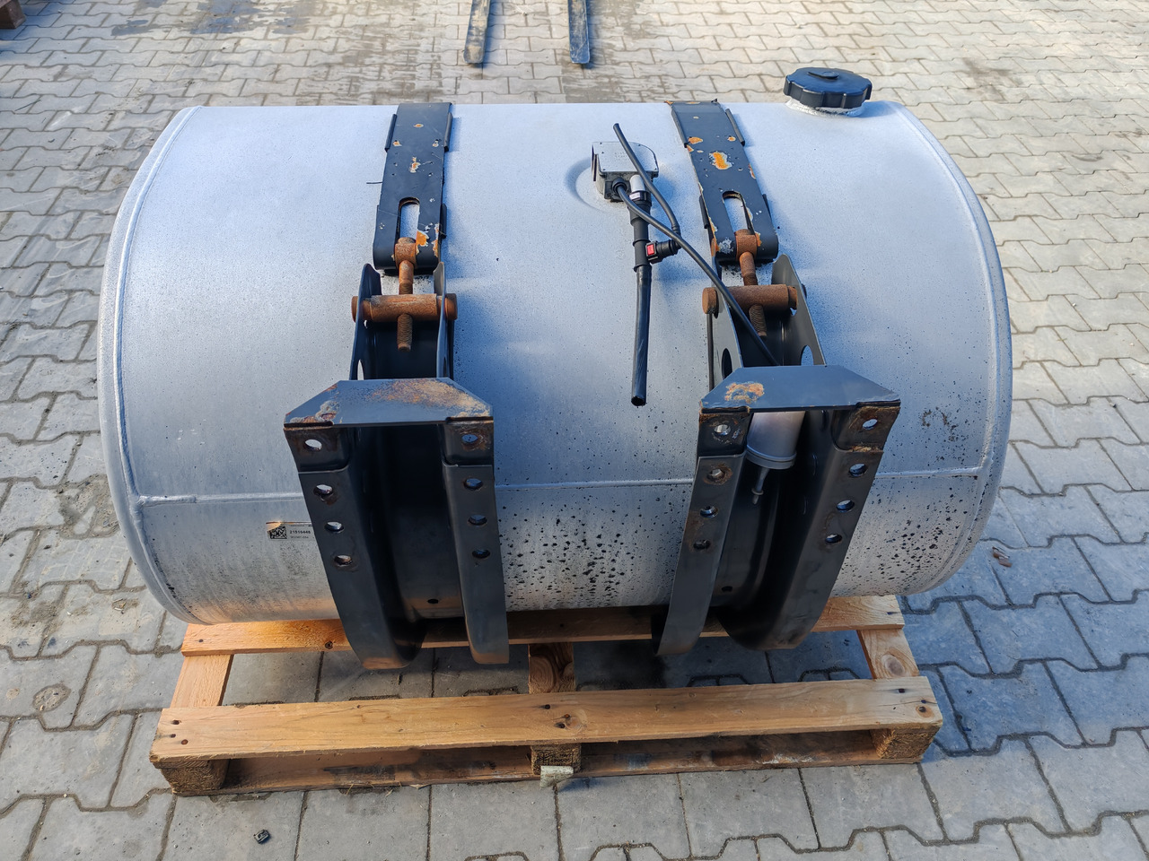 Топливный бак VOLVO RENAULT: фото 6