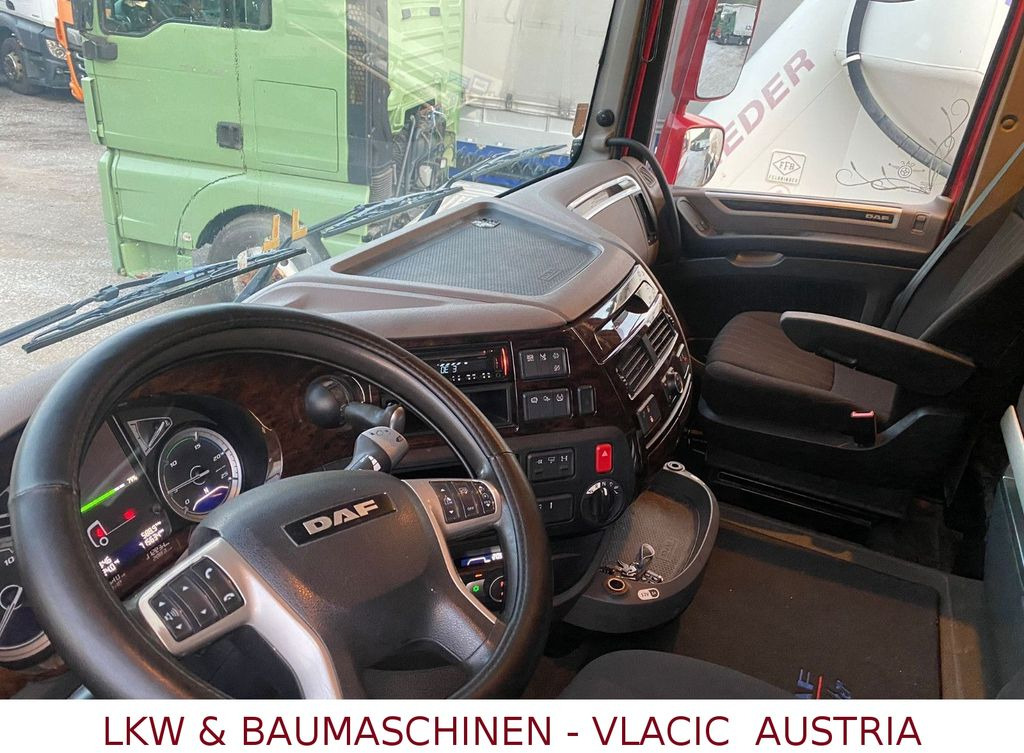 DAF XF480 / Retarder / SC /Nebenanrieb (Kipphydrlk.) DAF XF480 / Retarder / SC /Nebenanrieb (Kipphydrlk.) - Тягач: фото 5 DAF XF480 / Retarder / SC /Nebenanrieb (Kipphydrlk.) DAF XF480 / Retarder / SC /Nebenanrieb (Kipphydrlk.) - Тягач: фото 5