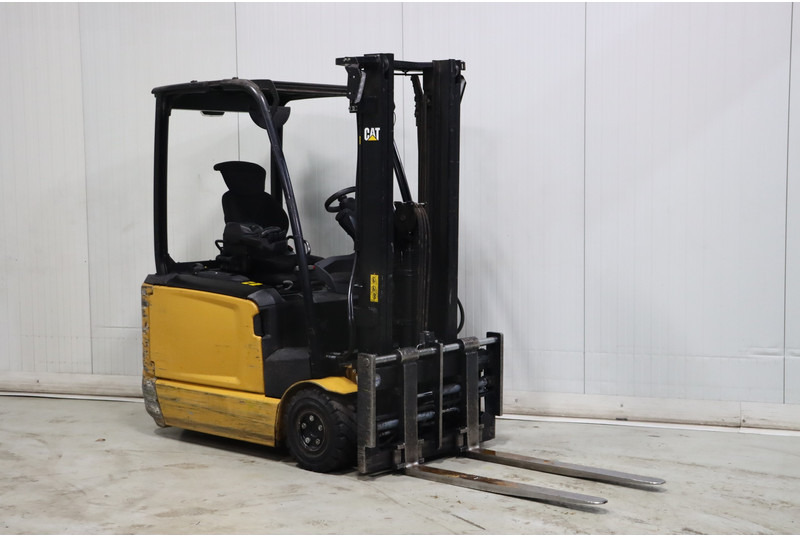 Caterpillar EP16ANT - Электропогрузчик: фото 1 Caterpillar EP16ANT - Электропогрузчик: фото 1