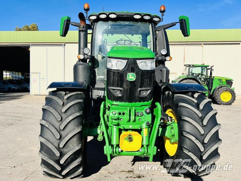 John Deere 6R 250 - Трактор: фото 3 John Deere 6R 250 - Трактор: фото 3