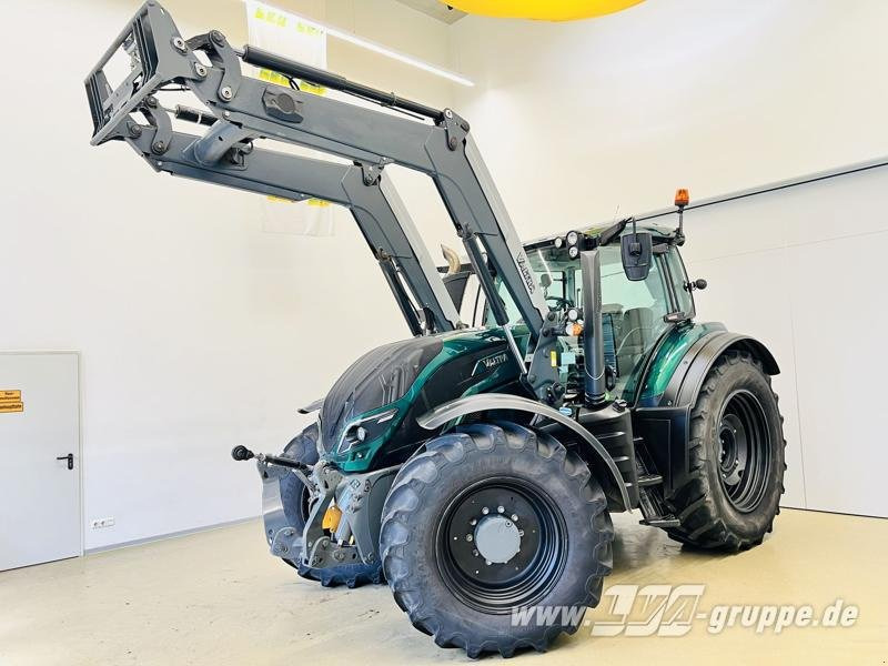 Valtra T174 - Трактор: фото 2 Valtra T174 - Трактор: фото 2