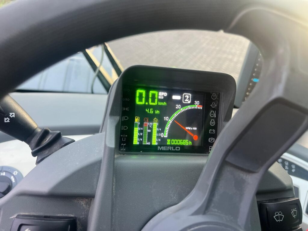 MERLO 65.9 TF - Телескопический погрузчик: фото 4 MERLO 65.9 TF - Телескопический погрузчик: фото 4