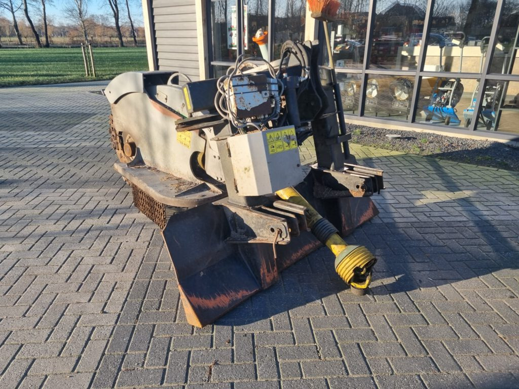 OBMTEC Pro270XL stump grinder - Измельчитель пней: фото 2 OBMTEC Pro270XL stump grinder - Измельчитель пней: фото 2