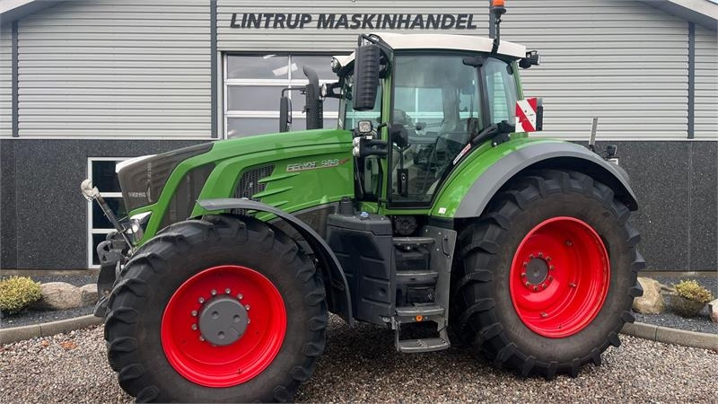Fendt 933 Vario Profi Plus S4 med frontlift - Трактор: фото 1 Fendt 933 Vario Profi Plus S4 med frontlift - Трактор: фото 1