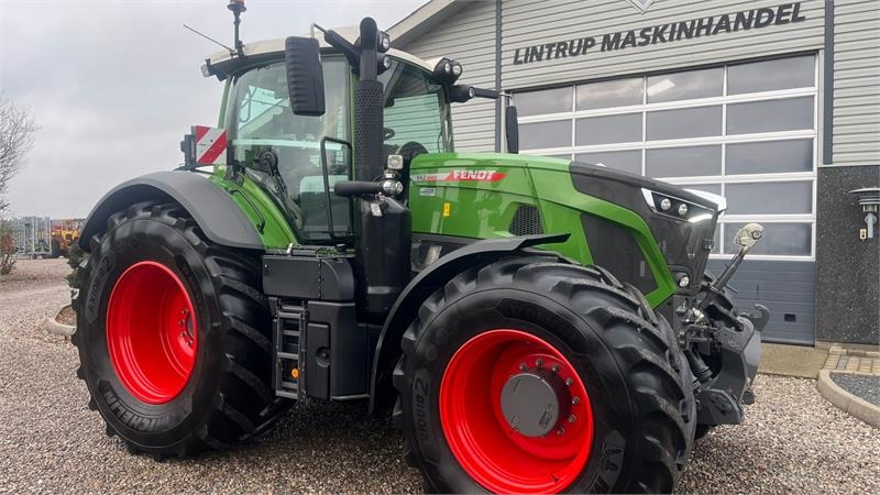 Fendt 942 Vario Gen7 Profi+ Setting2 Med frontlift в лизинг Fendt 942 Vario Gen7 Profi+ Setting2 Med frontlift: фото 18 Fendt 942 Vario Gen7 Profi+ Setting2 Med frontlift в лизинг Fendt 942 Vario Gen7 Profi+ Setting2 Med frontlift: фото 18