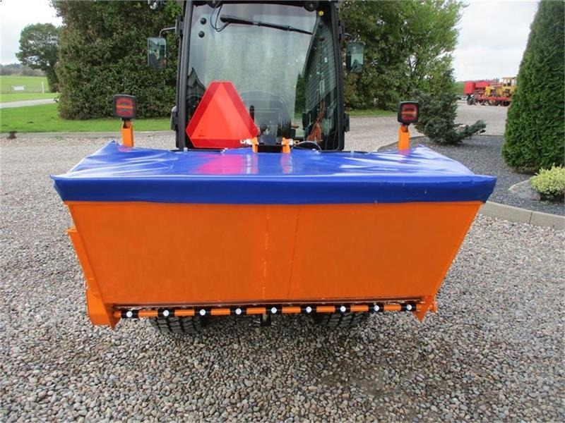 Limas SSP140 Selvlæssende og med lys - Разбрасыватель песка/ Соли для Коммунальной и специальной техники: фото 5 Limas SSP140 Selvlæssende og med lys - Разбрасыватель песка/ Соли для Коммунальной и специальной техники: фото 5