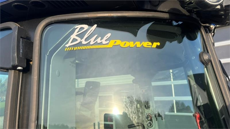 New Holland T5.100 Blue Power udstyrs model, med brede hjul, f - Трактор: фото 3 New Holland T5.100 Blue Power udstyrs model, med brede hjul, f - Трактор: фото 3