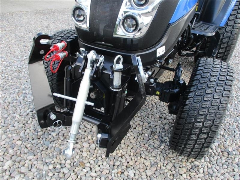 Solis 26 HST med Frontlift & FrontPTO - Коммунальный трактор: фото 2 Solis 26 HST med Frontlift & FrontPTO - Коммунальный трактор: фото 2