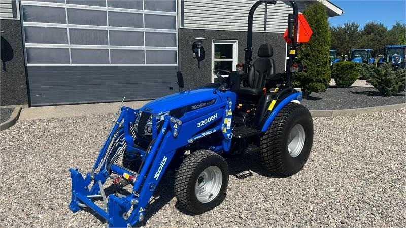 Solis H26 HST Turfdæk og Frontlæsser - Коммунальный трактор: фото 2 Solis H26 HST Turfdæk og Frontlæsser - Коммунальный трактор: фото 2