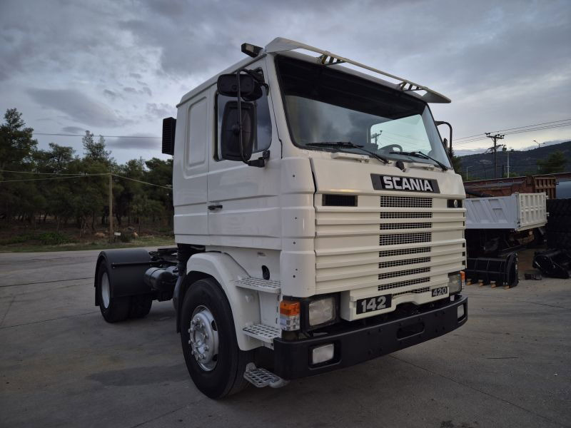 Scania R142-V8 Scania 142M.420 4X2 Topline - Тягач: фото 1 Scania R142-V8 Scania 142M.420 4X2 Topline - Тягач: фото 1