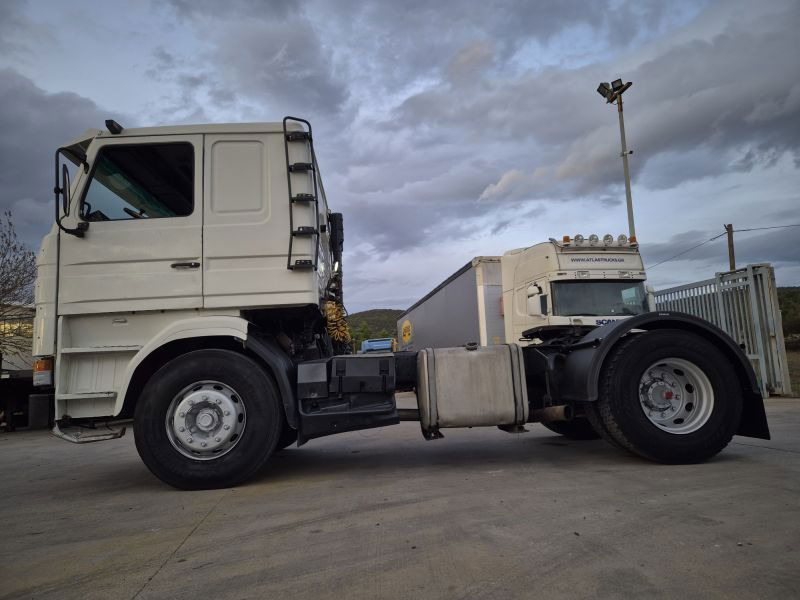 Scania R142-V8 Scania 142M.420 4X2 Topline - Тягач: фото 3 Scania R142-V8 Scania 142M.420 4X2 Topline - Тягач: фото 3