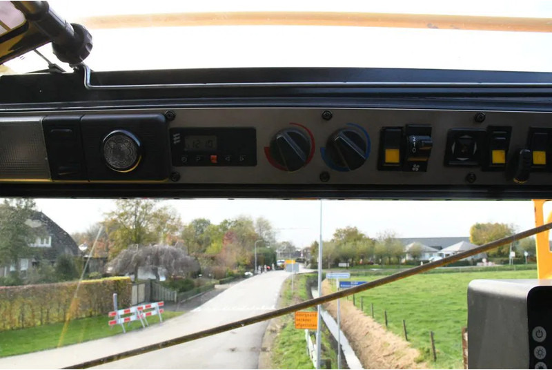 Demag AC60 CITY CLASS! Double cab!!8X8!! в лизинг Demag AC60 CITY CLASS! Double cab!!8X8!!: фото 11 Demag AC60 CITY CLASS! Double cab!!8X8!! в лизинг Demag AC60 CITY CLASS! Double cab!!8X8!!: фото 11